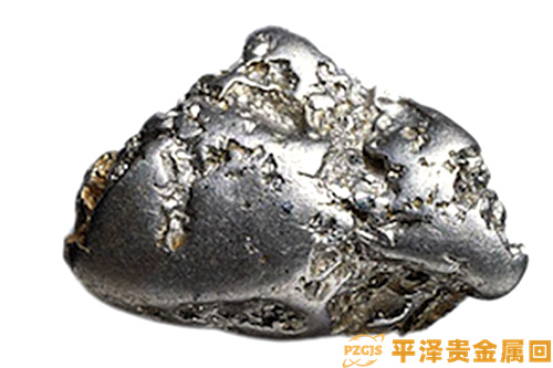 牧民捡狗头金的价值是300万，引起争议。人们捡到黄金要交吗？