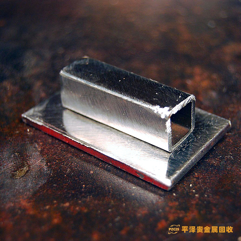铂碳回收，什么是氯化铂，氯化铂的作用和用途是什么？